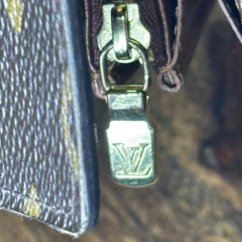 Louis Vuitton Sarah Wallet Monogram Canvas Auth COA CT002 w Box - Picture 3 of 15
